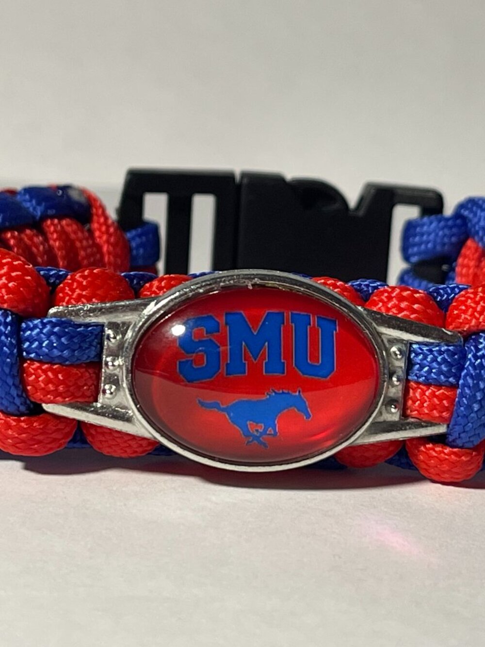 SMU Mustangs NCAA Paracord Bracelet NEW